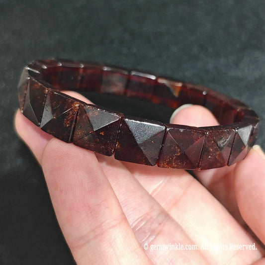 Natural Almandine Garnet Pyramid Cut Bracelet Overview