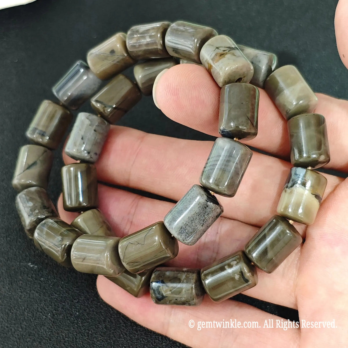 Natural Wood Grain Agate Cylinder Bracelet Overview