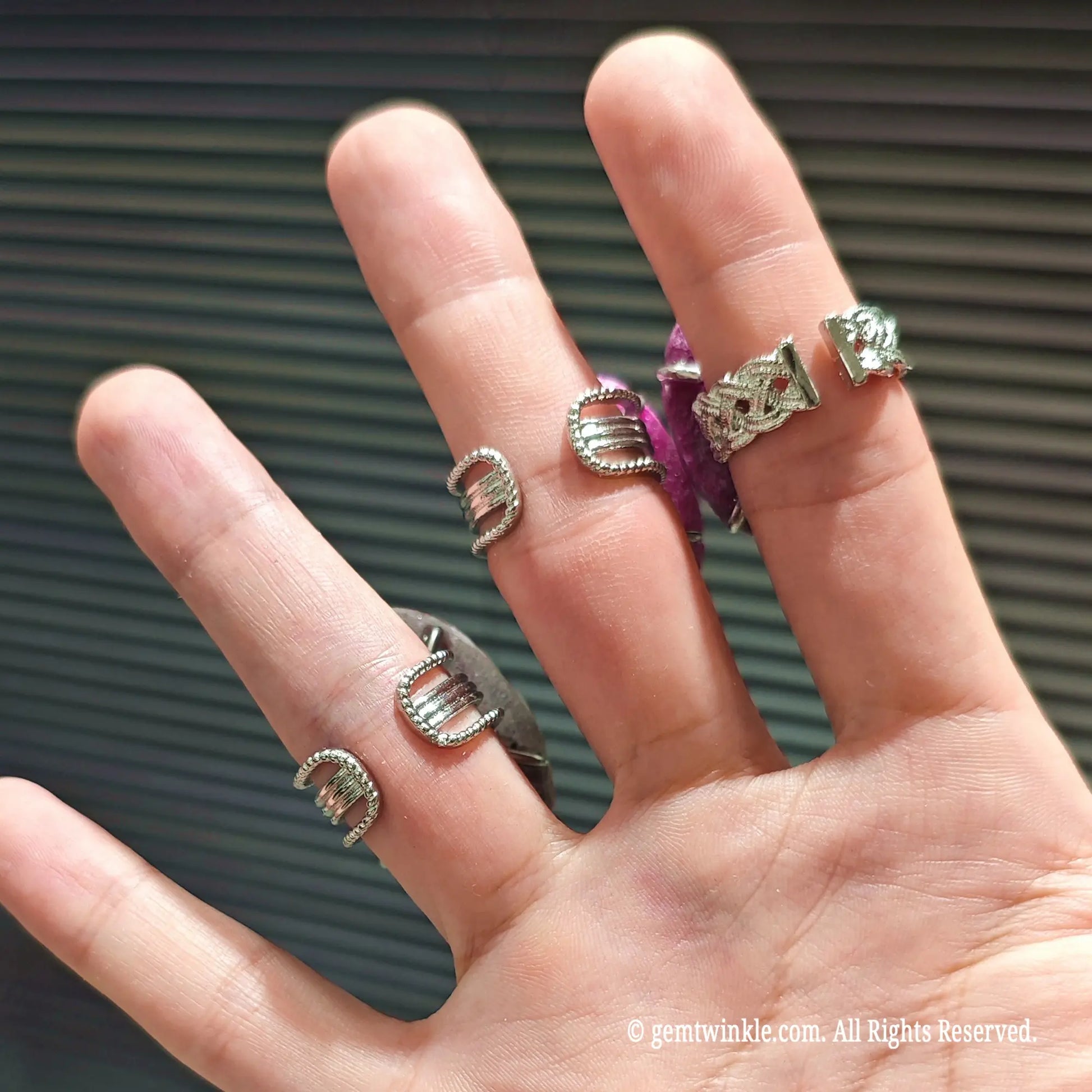 adjustable alloy ring band back side showing sturdy mounting for cobaltoan calcite slab