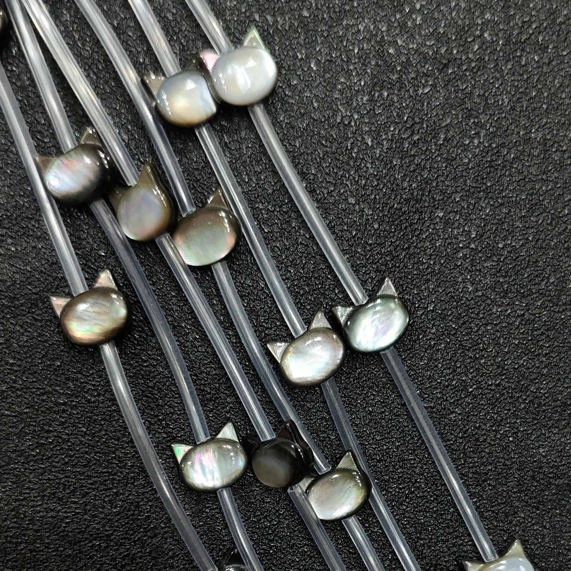 Black mother of pearl mini kitty head carved loose beads full strand