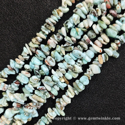 caribbean-blue-larimar-tumbled-nuggets-close-up