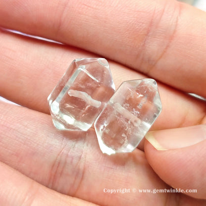 genuine-rock-crystal-double-terminated-bead-handheld-view