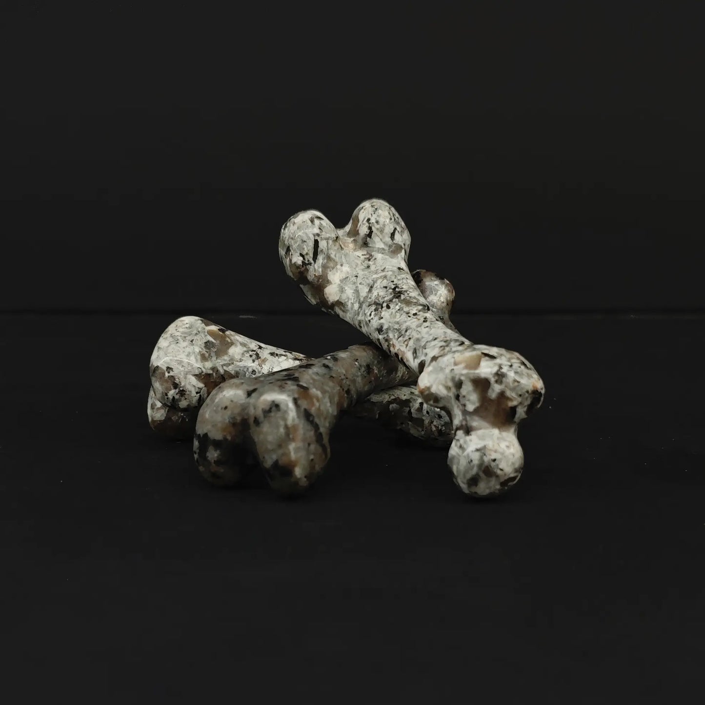 gothic-gemstone-bone-figurines-skeleton-wholesale