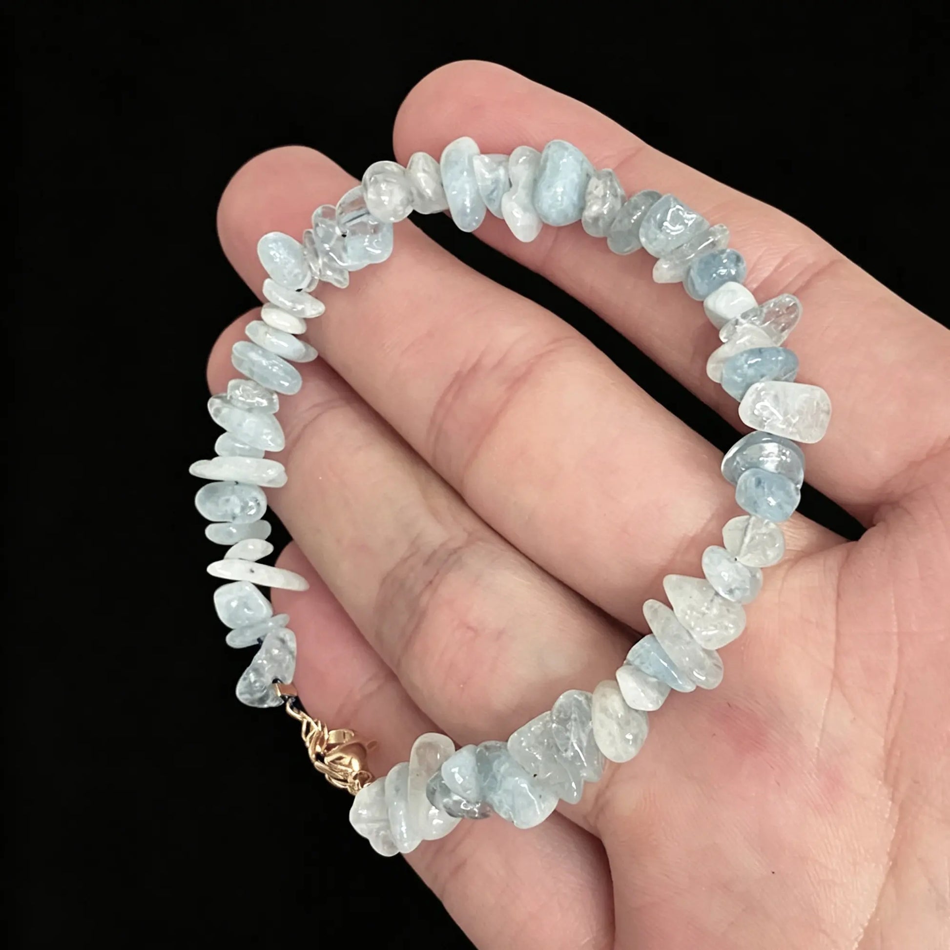 natural aquamarine chip bracelet with gold tone extender chain