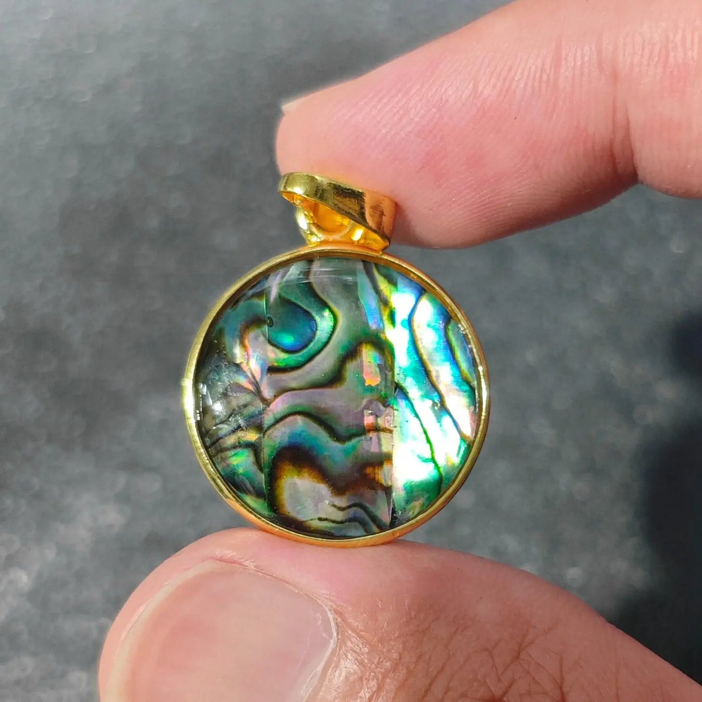 natural abalone shell 2cm gold bezel pendant front preview