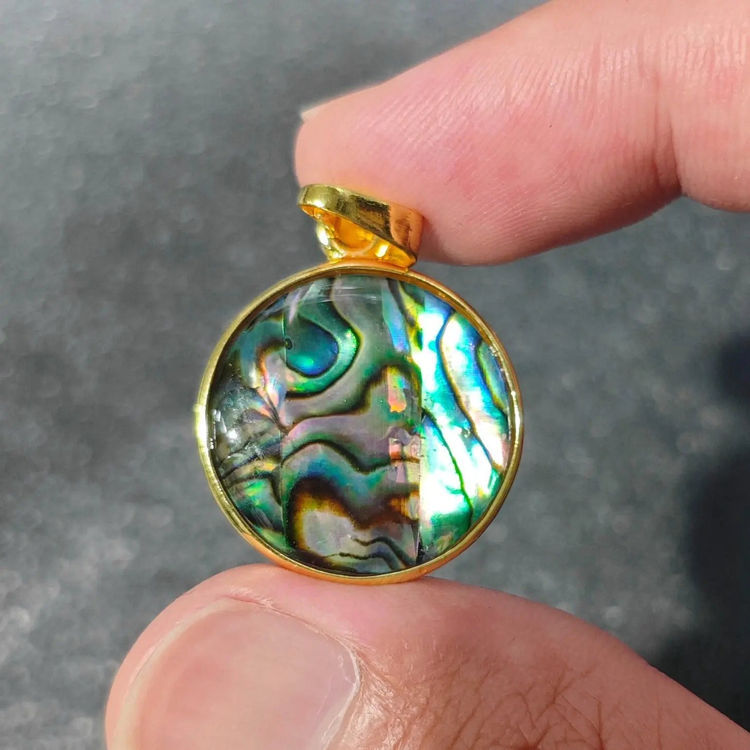 natural abalone shell 2cm gold bezel pendant front preview