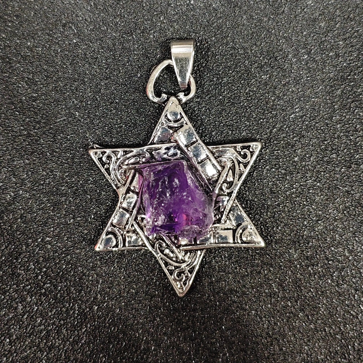 Antique pewter-tone metal alloy six pointed star hexagram pendant with raw natural amethyst nugget