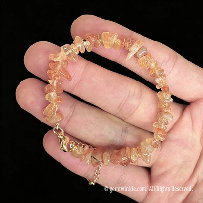 sunstone gemstone chip bracelet gold tone chain detail view